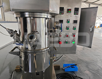 甘肅某電池有限公司5L行星攪拌機調(diào)試成功